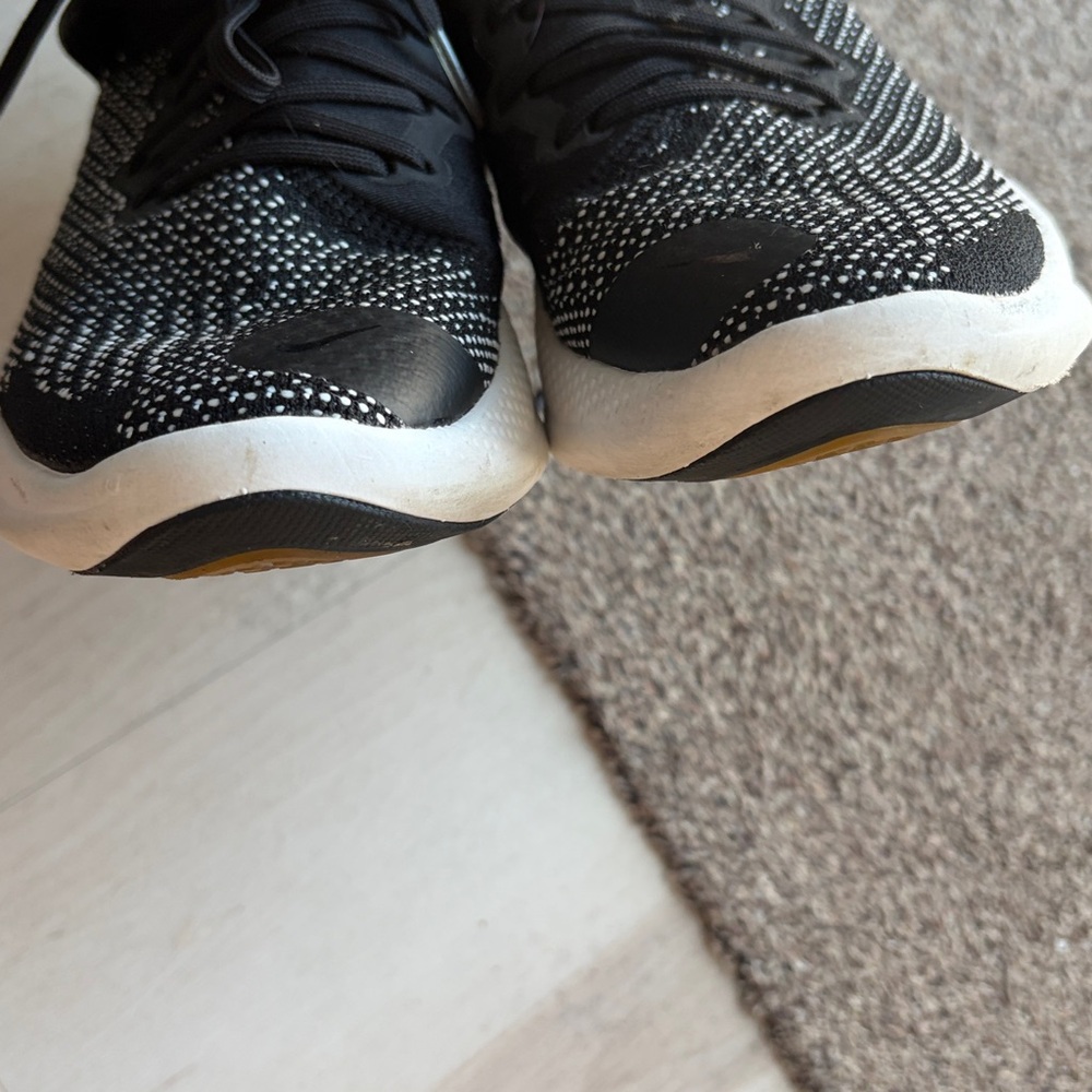 Nike Joyride run flyknit black/white womens sz 9.5 - Picture 14 of 15